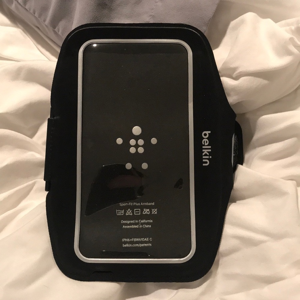 iPhone running armband